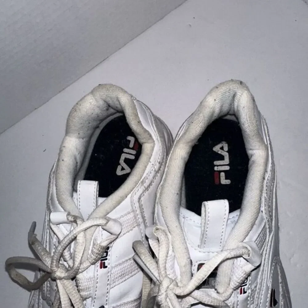 Fila Women's Disruptor II Premium‎ White Leather Athletics Size 9.5